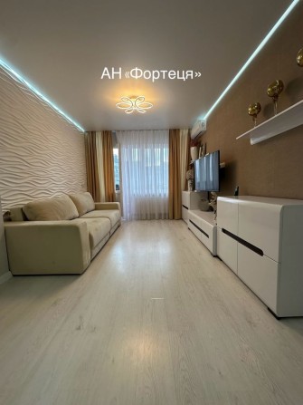 Продам 2 кімнатну квартиру - фото 1