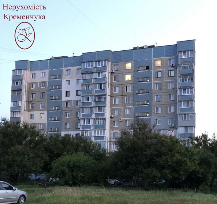 Продам 2 кім квартиру в Крюкові - фото 1