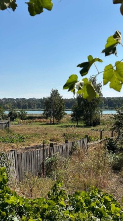 ДІЛЯНКА з будинком на березі р.Унава, Фастів Київської обл. - фото 1