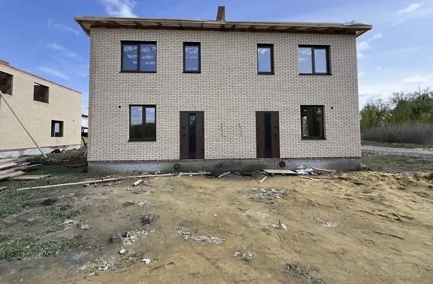 Продаж Тауну 70 кв м з центральними ком. Пров. Весняний - фото 1