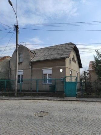 Продається будинок в Ужгороді - фото 1