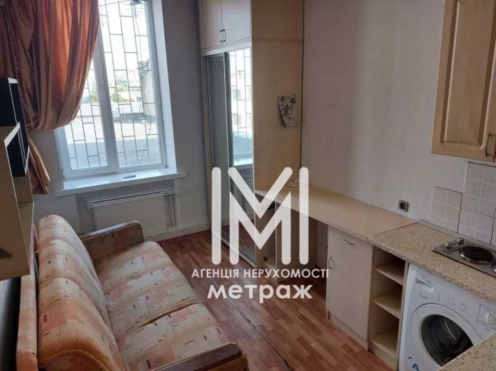 Продам гостинку 18кв м, Холодная Гора, м. Южный Вокзал(81017) - фото 1