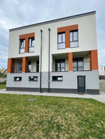 Продаж Дуплексу в затишному районі міста площею 150 кв.м. - фото 1