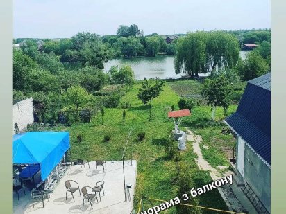 Частина будинку подобово біля озера(ціна з особи), є довготривале прож Умань