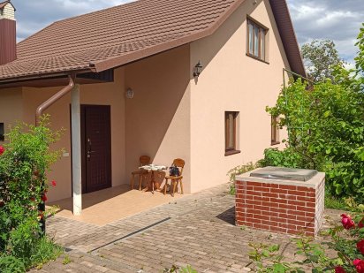 Подобова оренда будинку Черновцы