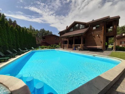 Усадьба 50 соток,2 дома, банкетный зал на 30 человек, сауна, бассейн. Киев