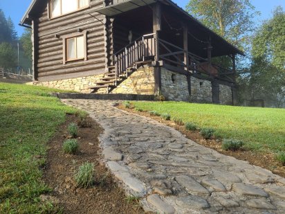 Оренда будинку в Карпатах . Верховина .Подобово. Довгостроково. Верховина