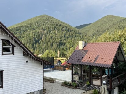 Оренда будинку в Карпатах з чаном та  сауною з басейном Татарів