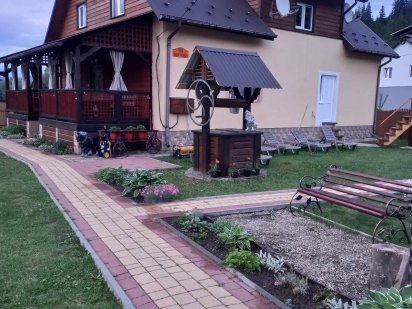 Котедж Зорецвіт у Славську з басейном та чаном, без господарів Славское