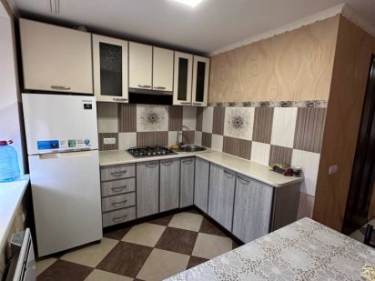 ЦІЛОДОБОВО., 2-х кімнатна біля басейну Закарпаття Берегово