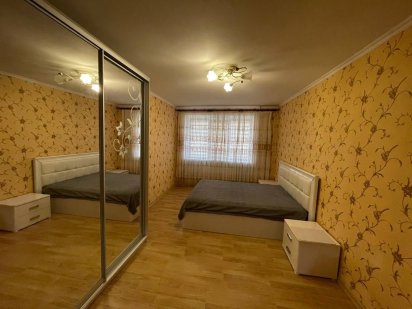 Здається подобово 3-х кімнатна квартира  з євроремонтом Звягель