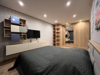 Подобово, від власника. Квартира у центрі міста. Звітні документи. Павлоград