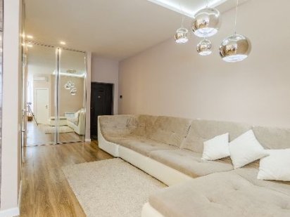 Оренда квартири подобово в центрі Києва. парковка,метро,новий будинок Киев