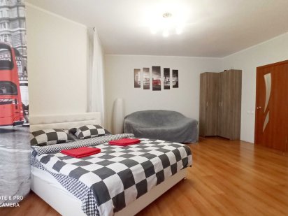 Квартира 1-к подобово, погодинно, метро Позняки, вул Мишуги 2, власник Киев