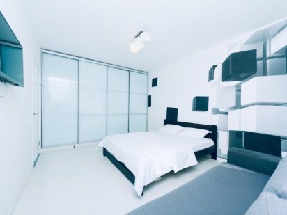 Подобово, Пчілки, Драгоманова, Ашан, Позняки, Дарницький Киев