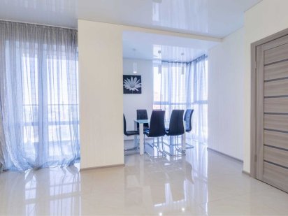 Люкс джазуззи, район Мост Сити в центре Днепр