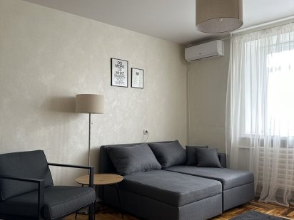 Своя квартира посуточно почасово Металлургов/Глинка