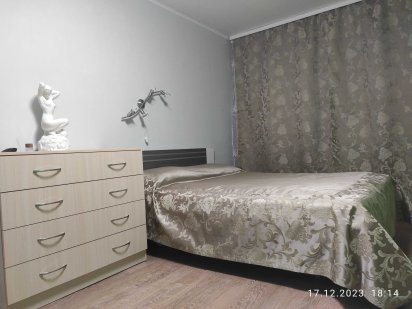 Сдам квартиру посуточно в начале Слобожанского(пр Правды) Днепр