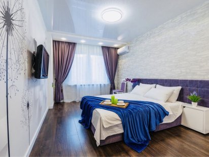 ВІЛЬНА! Погодинно, Подобово. Низький поверх Київ