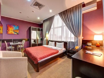 Посуточно 1к м. Теремки  2 км Одесская трасса (Есть свет и тепло!) Киев