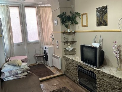 Маленька - смарт квартира біля Площі ! Кропивницкий