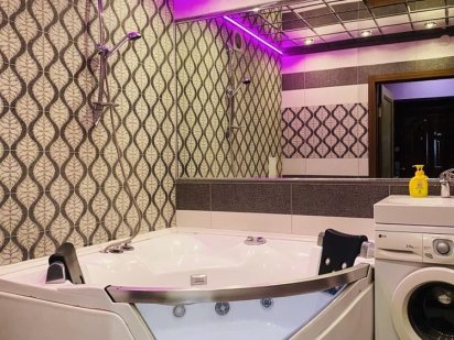 LUX с ДЖАКУЗИ!!!Вид на Днепр! Почасово 2 часа- 700грн! Днепр