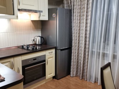 Посуточно почасово Люкс ТЦ Украина с панорамным балконом, посуточно