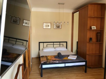 Здам подобово,  1-к квартира центр Дніпра, біля шпиталя, парк, вокзал Дніпро