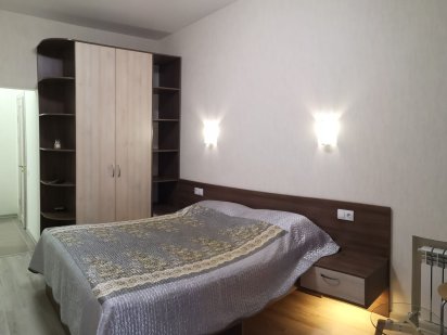 1-к кв посуточно, пр. Соборный, ЗНУ, КСМ,  військовий шпиталь