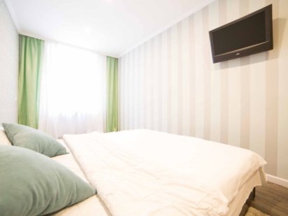 ОРЕНДА ПОДОБОВО Площа Ринок Вул.Староєврейська 11 Квартира для двох Львов