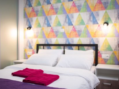 Здам подобово, потижнево квартиру біля Мост сіті Днепр