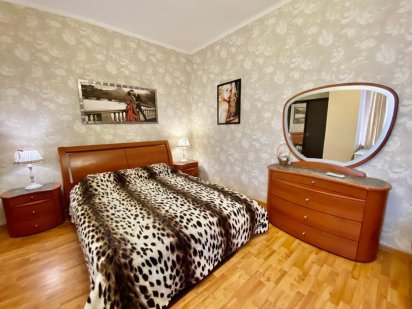 Посуточно в Одессе 2-х комнатная ,10 мест квартира Малая Арнаутская Одесса