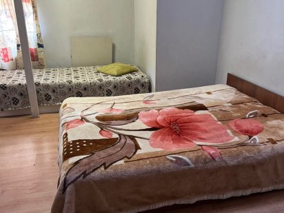 Квартира з ремонтом.До жд недалеко. Киев