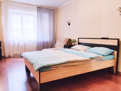 1-кімнатна  подобово Юлії Здановської 34/2 поряд Інститут Раку Київ