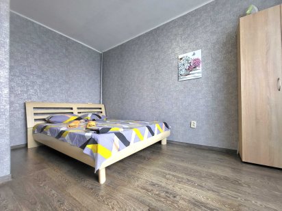 РЕАЛЬНА Квартира на Поля Драгоманова центр Вокзал подобово Дніпро