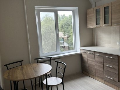 Посуточно Проспект Металлургов 2-х комнатная