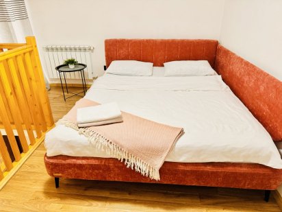 Подобово.Помісячно.Оперний театр, жд, універи  МВС, Франка, Політех Львов