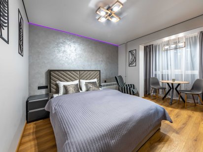 #6373 Квартира з ДЖАКУЗІ подобово / посуточно. пр. Правди, Виноградар Київ