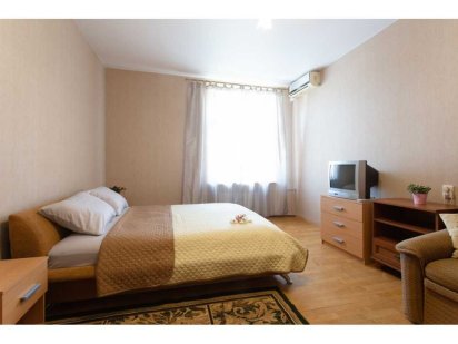 Квартира подобово/ подобово на Ярослава Мудрого 7 ( Центр) Харьков