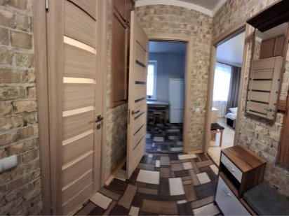 Подобово квартира біля метро Киев