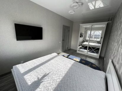 Почасово/посуточно пр.Гагарина Тополь Победа Титова Днепр