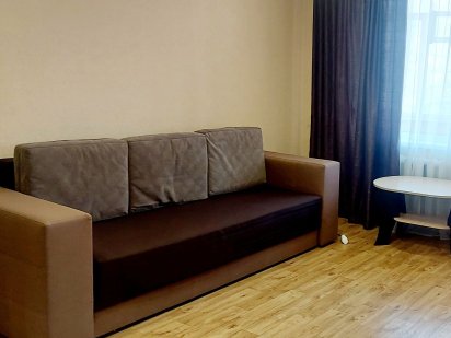 Сдам посуточно 1 комнатную квартиру с ремонтом ж/м Победа 5 Днепр