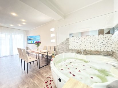 (11)Квартира подобово з Джакузі М.Наукова Люкс Госпіталь Культури 5 Харьков