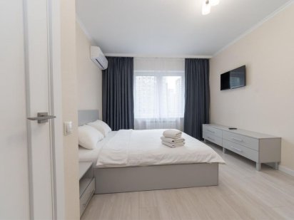 Почасово , Бориса Гмирі 20 ст. м Позняки Киев