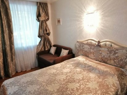 2к пр. Аерокосмічний (Гагаріна), Автовокзал Левада, є бомбосховище