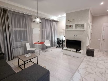 Апартаменты с новым ремонтом в ЖК Баку Дніпро