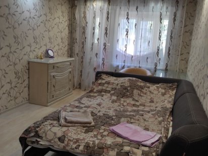 Посуточно, своя 2х комн. квартира на Черемушках Одесса