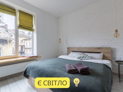 Власник! Подобово квартира на  Площі Ринок . Львов