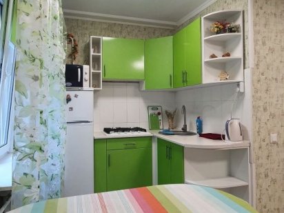 2-кімнатна з ремонтом метро Звіринецька 900 грн Київ