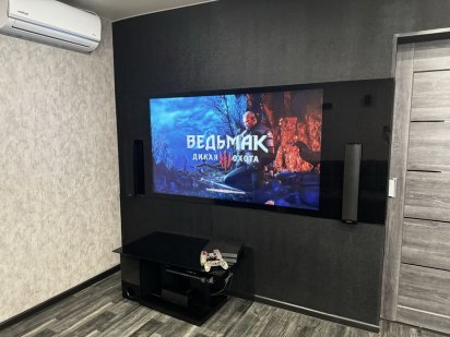 Квартира в центре города с большим смарт тв, play station Харків